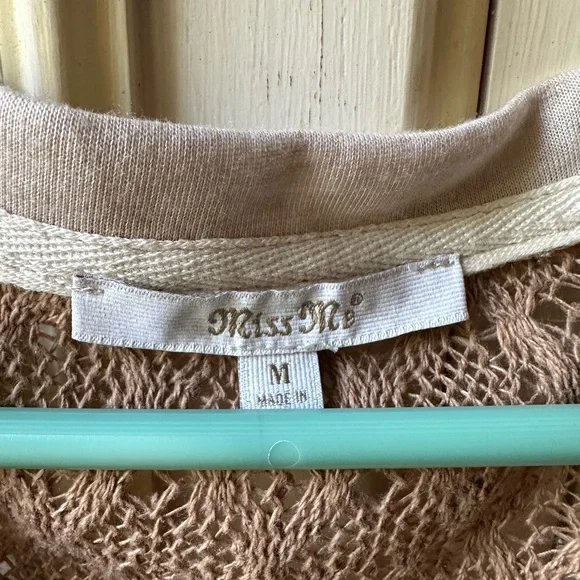 Beautiful Miss Me too. New, no tags - Picture 3 of 3